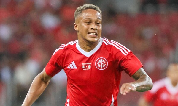 Игрок Динамо получил перелом. Он не хочет возвращаться в Украину Витиньо, Динамо, Украину, Интернасьонал