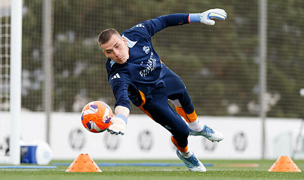 Виллу, Лунин, Астон, Андрей, Мартинеса