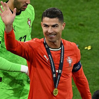 Португалии, Лиге