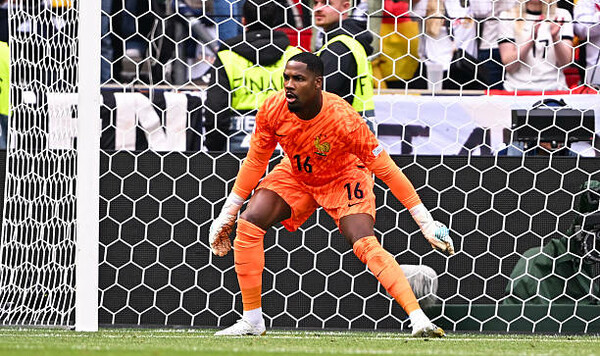 Челси, Майку, Джордже, Санчесу, Петровичу