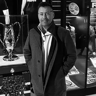 Инвестор футбольного клуба подавился вареником и умер Висла, Кокосински, Мануэль, Касерес, Маноло