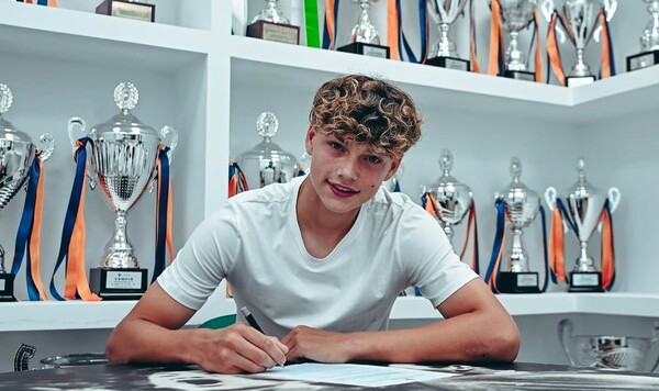 ОФИЦИАЛЬНО. Клуб испанской Ла Лиги объявил о трансфере украинского игрока Эльче, Третьяков, Лиги, Украины