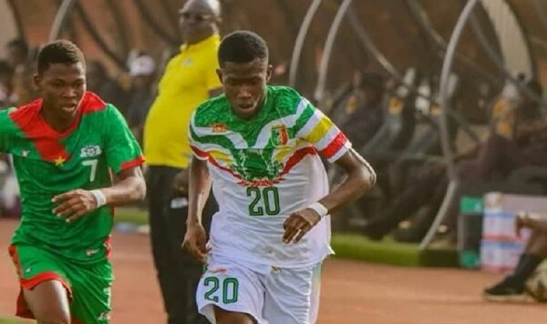 Динамо заинтересовалось талантливым вингером. Пригласили на просмотр Динамо, Зиры, Салифу, Сума