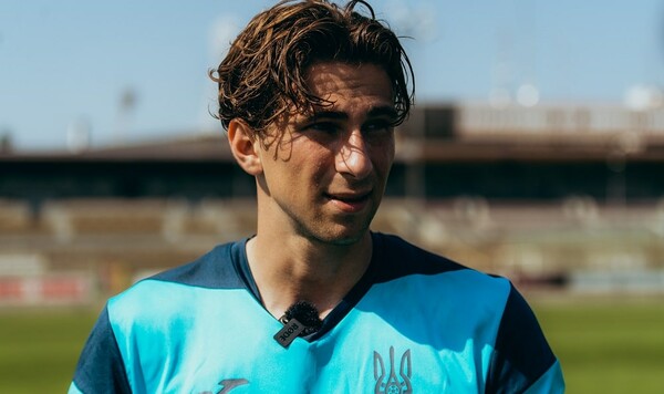 Забарным, Борнмут