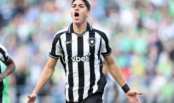 Палмейрасом, Челси, Ансельми, Коринтиансом