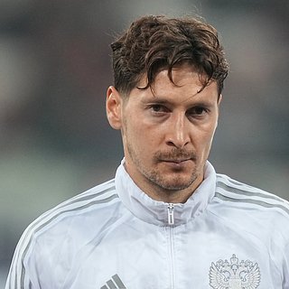 Российский футболист покинул французский клуб Далер, Гавр, Кузяев