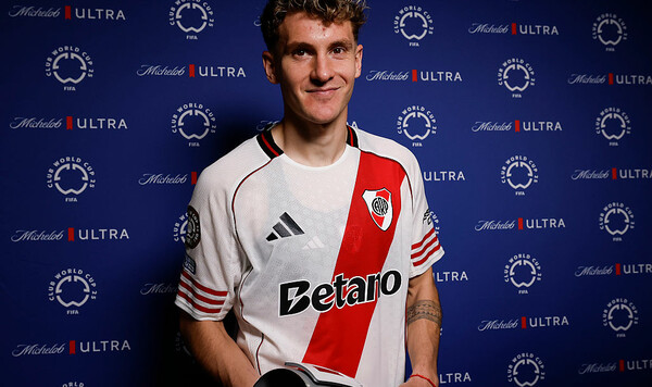 Он забил ключевой гол. Назван лучший в матче Ривер Плейт с Урава Редс Колидио, Плейт, Ривер, Урава, Мацуо