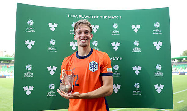 Определен лучший игрок матча Украины U-21 против сверстников из Нидерландов Украины, Лучано, Валенте, Нидерланды, Финляндия