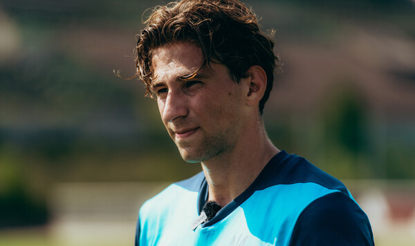 Забарный, Борнмут, Илью