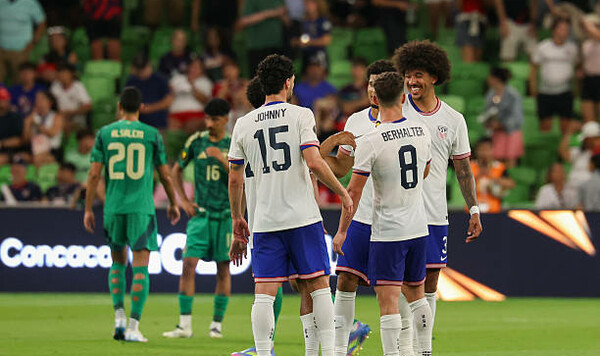 Гаити, Аравию, Ричардс, Тринидада, Тобаго