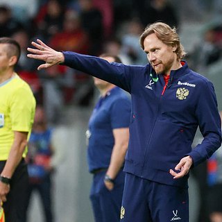 Карпин оценил предложение запретить мат в футболе Динамо, Карпин, России