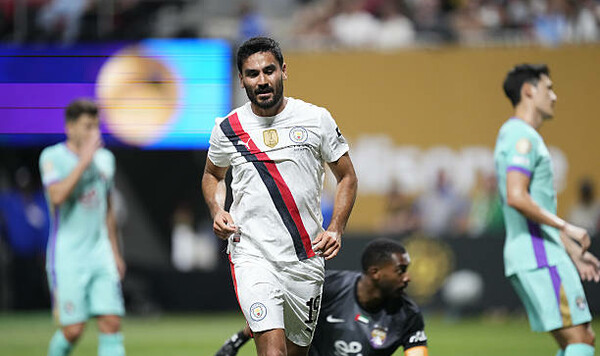 Автор дубля. Назван лучший игрок матча Манчестер Сити – Аль-Айн Сити, Манчестер, Гюндоган, Илкай