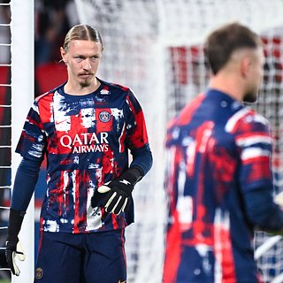 Сафонов, Ильей, Забарным, Надо