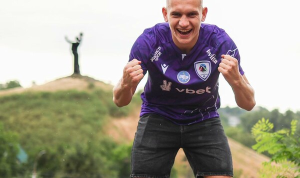 Артур РЯБОВ: «Хотел бы попасть в еврокубки вместе с ЛНЗ» Артур, Виталий, Юрьевич