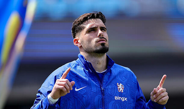 Вингер Челси стал лучшим португальским бомбардиром на КЧМ Челси, Нету, Педру