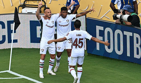 Чем запомнилась победа Флуминенсе над Интером? Флуминенсе, Интер, Европы, Коринтианс, Челси