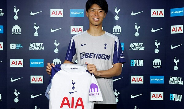 ОФИЦИАЛЬНО. Тоттенхэм оформил трансфер защитника сборной Японии Такаи, Тоттенхэм, Кавасаки, Кота