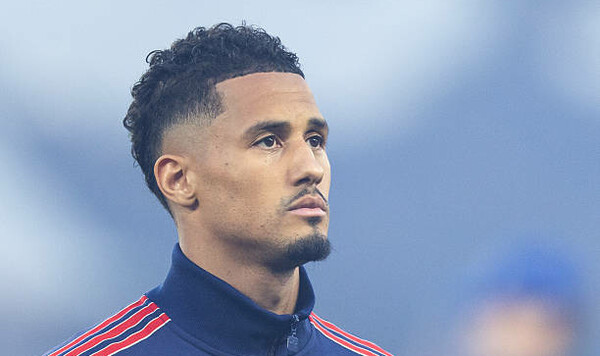 Арсенал предложил защитнику огромные деньги, чтобы тот не ушел в Реал Вильям, Арсенал, Лондоне