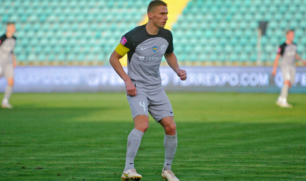 ОФИЦИАЛЬНО. Заря презентовала нового игрока. Им стал капитан Ворсклы Игоря, Зарю, Пердуты