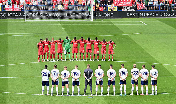 ФОТО. Ливерпуль устроил минуту молчания в 1-й игре после гибели Жоты Ливерпуля, Жоты, Жота