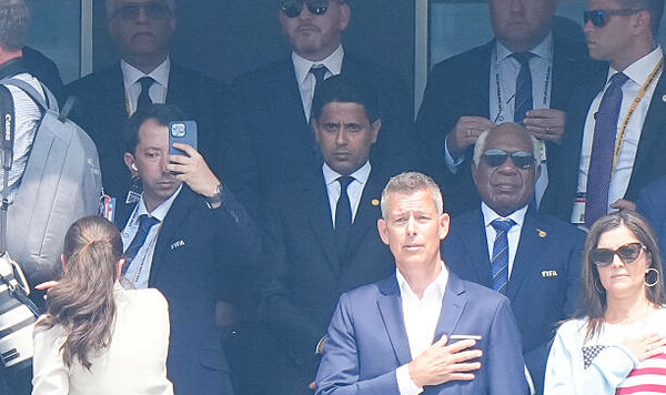 ФОТО. Эмоции президента ПСЖ после третьего гола Челси в финале КЧМ Челси, Спортивний, Нассера, Хелаифи