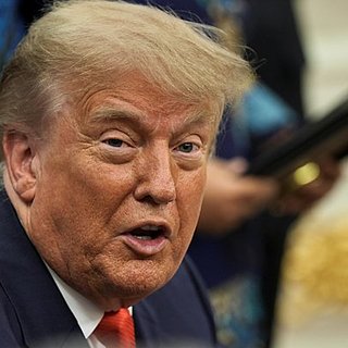 Трамп согласился переименовать футбол Трамп, Думаю, Лондонцы, Остин