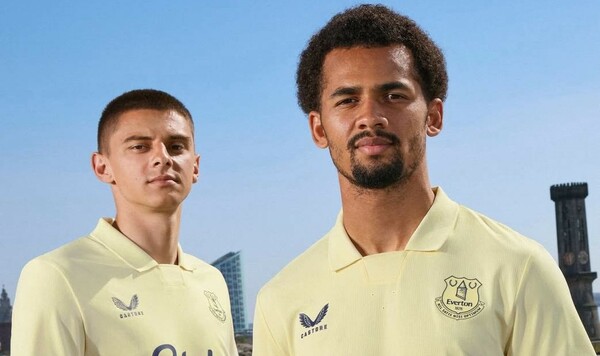 Миколенко, Виталий, Ливерпуле