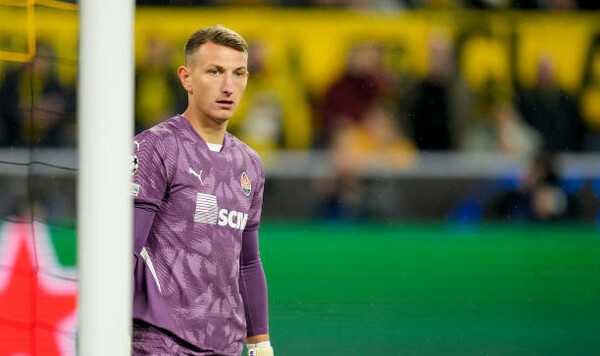 Новичок АПЛ хочет подписать вратаря Шахтера. Клуб отправил запрос Шахтер, Ризныка, Дмитрия, Кирилла