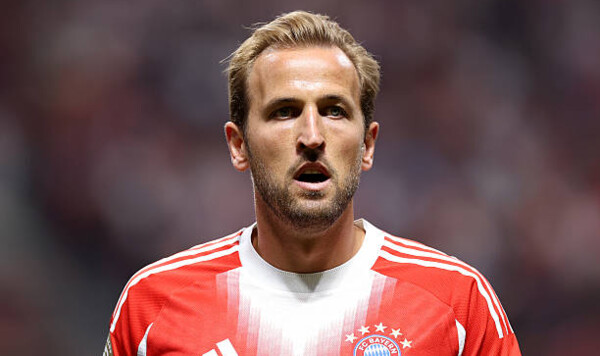 Какими интересными достижениями отметился Гарри Кейн в своей карьере? Кейн, Гарри, Месси, Лионелем, Криштиану