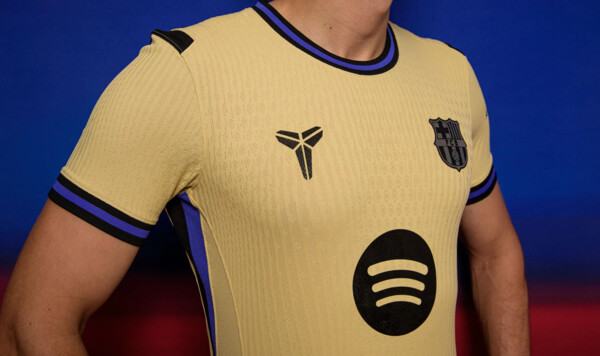 ФОТО. Барселона представила новую выездную форму на сезон 2025/26 Барселона, Nike, Брайанта, Коби, Суперкубок