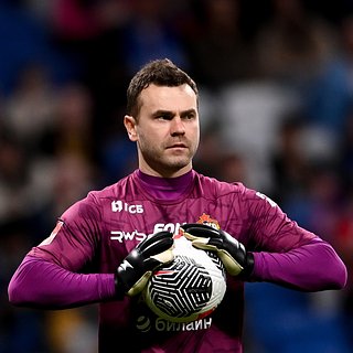 Бывший тренер ЦСКА предложил поставить Акинфееву памятник Акинфеев, Тарханов, России