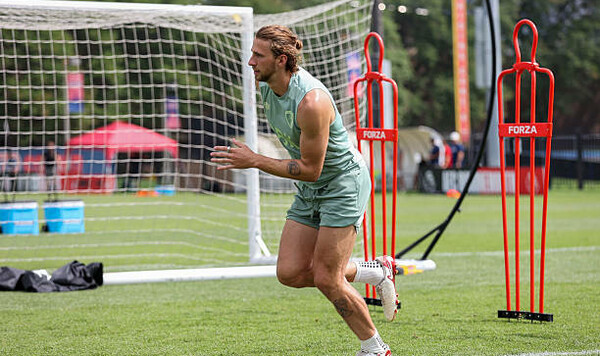 Стало известно, почему трансфер Забарного в ПСЖ до сих пор не состоялся Борнмут, Забарный