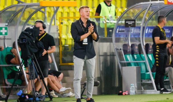 Александрии, Лиги, Партизана, Оболони