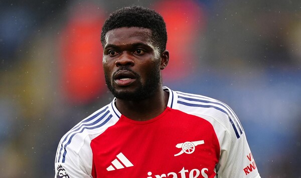 Дело об изнасиловании. Экс-игрока Арсенала выпустили на свободу Партей, Арсенал, Вильярреалом