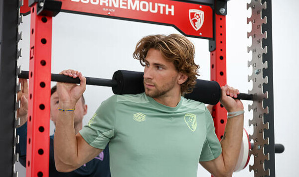 Григорчук дал совет Забарному из-за потенциального перехода в ПСЖ Забарный, Илья, Григорчук, Борнмут