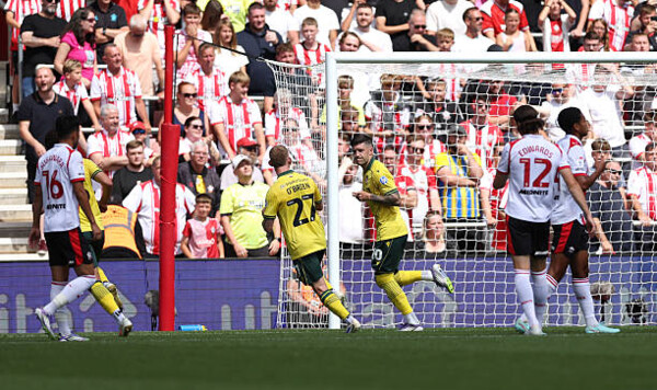 Стивенс, Англии, Рексем, Чемпионшипа, Саутгемптон