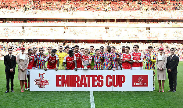 Віктор, Emirates, Миколенко, Зінченко, Дьокереш