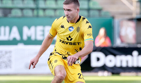 Динамо, Премьер, Русе, Украинской