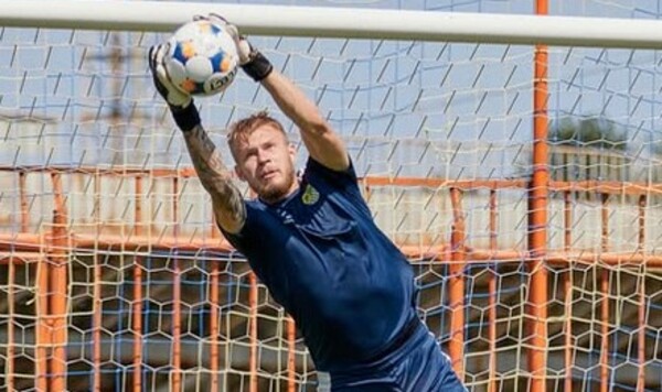 Металлист и Ингулец проводят матч второго тура. Стартовые составы Ингулец, Металлист, Первой