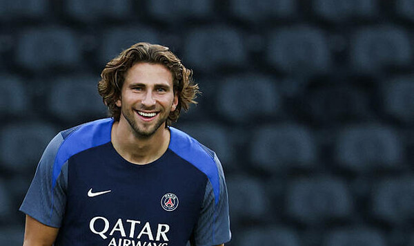 Легенда Динамо рассказал, что ждет Сафонова, если он останется в ПСЖ Забарный, Динамо, Сафонова, Илья