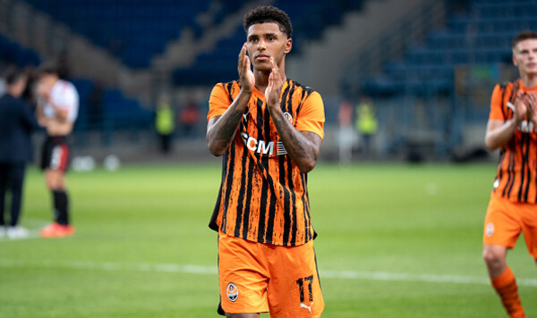 Винисиус ТОБИАС: «Удаление было неправильным, но в футболе всякое бывает» Удаление, Шахтер, Панатинаикос