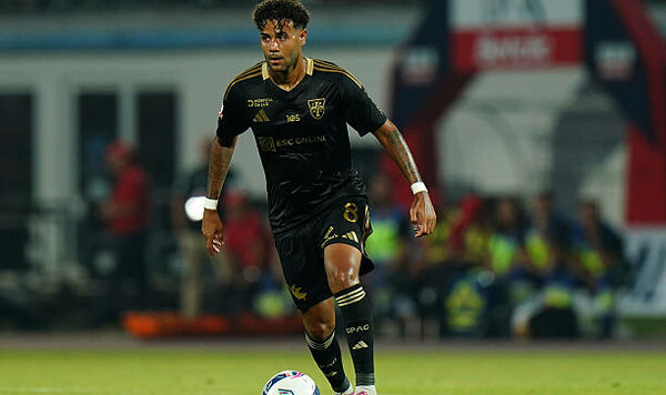 Португалии, Каза, Барбоса, Рафаел, Чамба