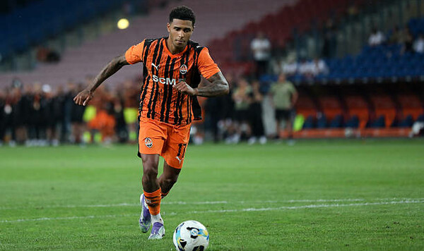 «Каждый день работаем». Винисиус Тобиас – про матч с Вересом Шахтер, Тобиас, Богу, Вересом