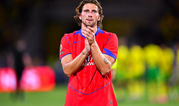 Забарный, Первый, Париж, Инстаграме