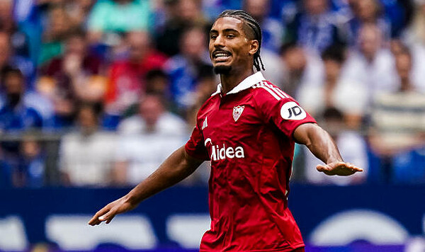 Трансфер перед стартом. Байер договорился о переходе защитника из Ла Лиги Байер, Севильи, Баде, Лоик, Бундеслиги