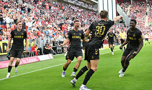 Бундеслиги, Менхенгладбах, Гамбург, Небель, Бультер