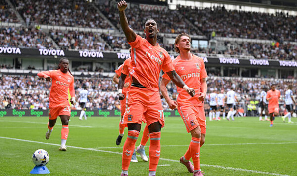 Команда Фрэнка Лэмпарда повторила достижение 1935 года Чемпионшипа, Ковентри, Фрэнк, Лэмпард