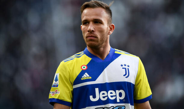 Артур, Турин, Барселоны, Transfermarkt