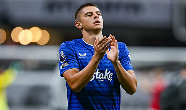 ФОТО. Миколенко залікував травму та повернувся до загальної групи Евертона Миколенко, Эвертон, Ромы