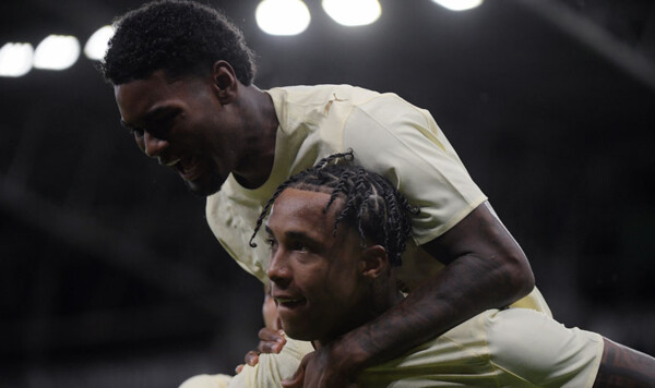 Шахтер, Педриньо, Элиас, Серветт